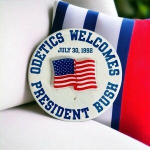 Vintage Odetics Welcomes President Bush Pin 3" Round American Flag Political